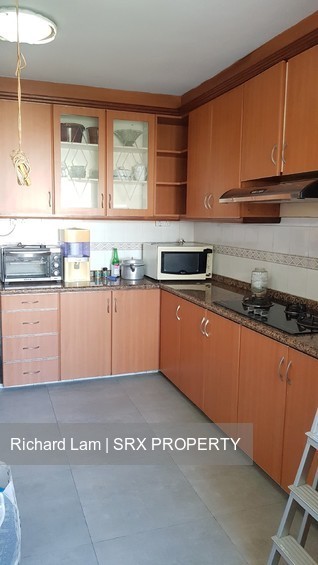 Blk 322A Jurong East Street 31 (Jurong East), HDB Executive #174858722